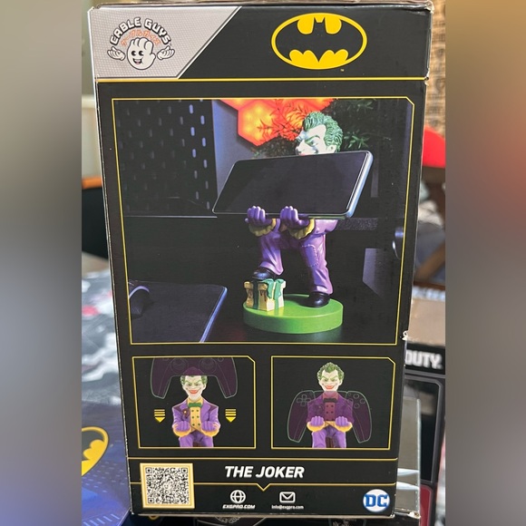 EXGPRO CHOOSE ONE: BEETLEJUICE JOKER BATMAN SALLY PHONE CONTROLLER HOLDER NIB - Picture 13 of 15